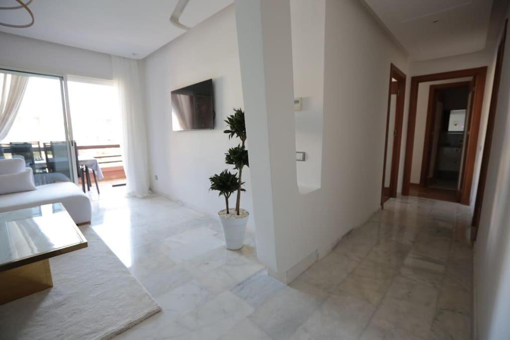 White Golden Appartement